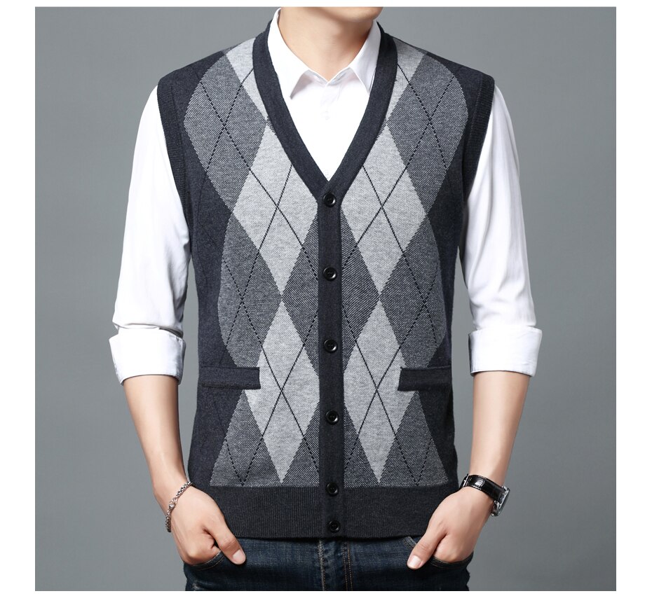 ICEbear 2021 Fall Men's Cardigan Sweater Vest Fashion Casual Men's Clothing High Quality Men's Clothing 2106